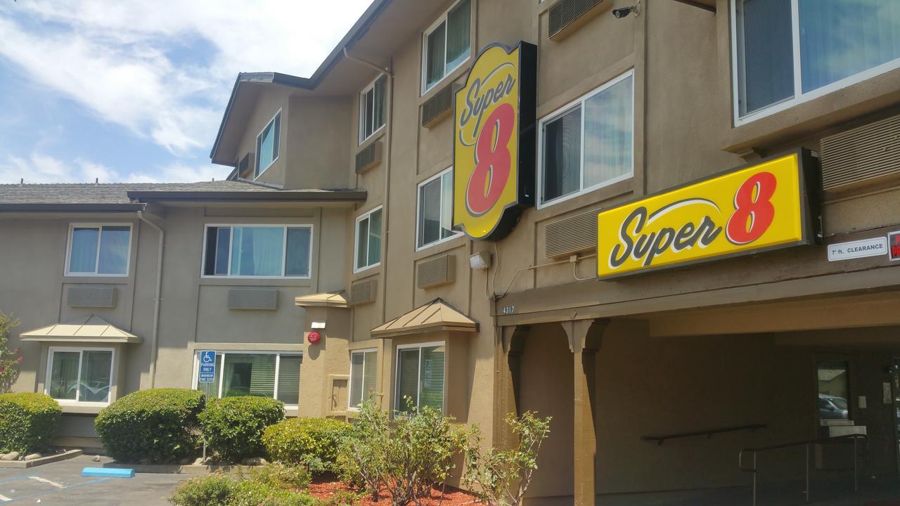 Super 8 By Wyndham Sacramento Hotel Exterior photo